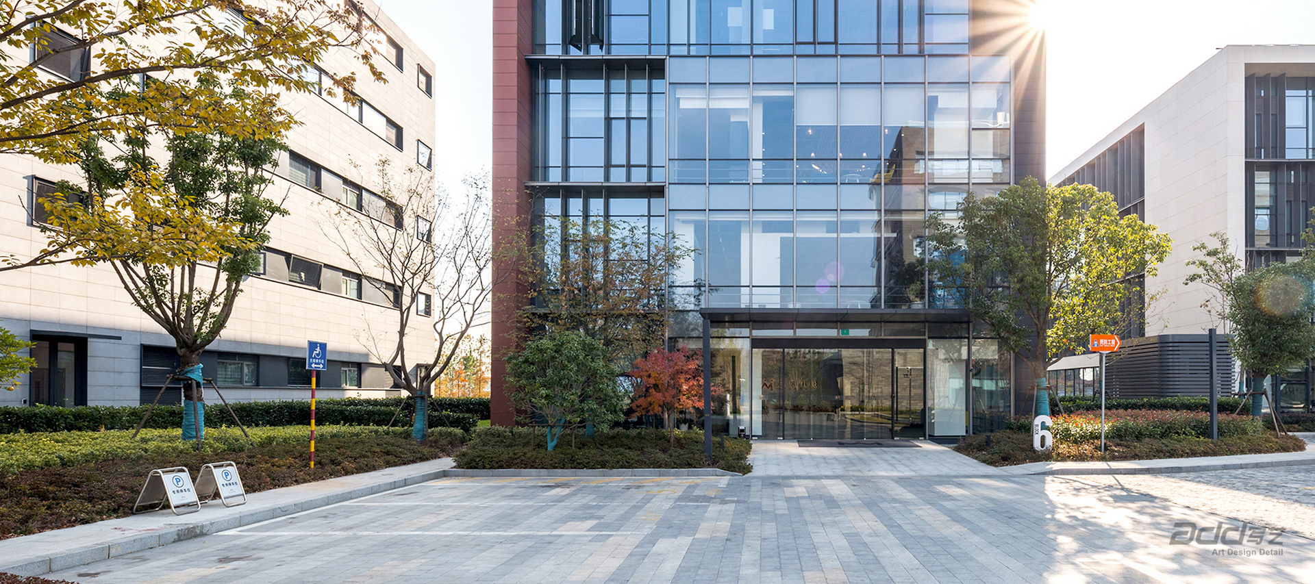 彙納科(ke)技(ji)辦(bàn)公(gōng)空間設(shè)計(ji)-外景-pc